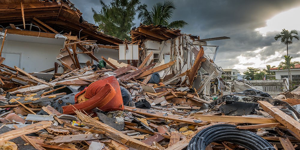 Blog Post Feature Hurricane Florence Michael 1000X500