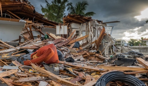 Blog Post Feature Hurricane Florence Michael 1000X500